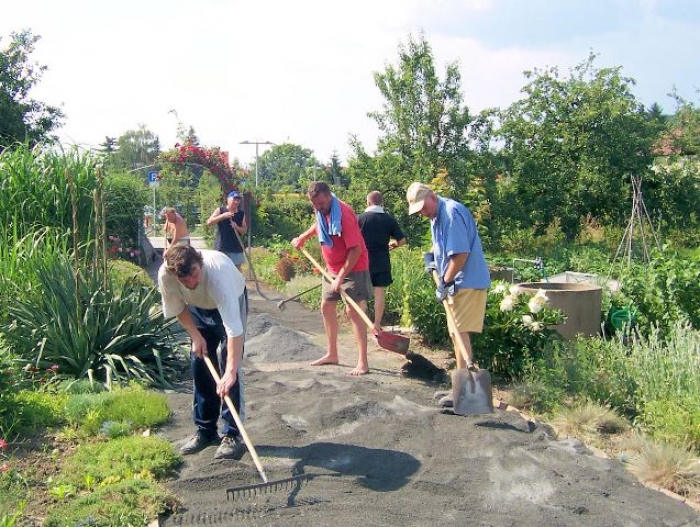 beim Wegebau beim Wegebau
